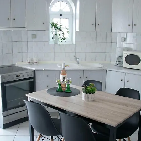 Mary's * Paralia Dionysiou